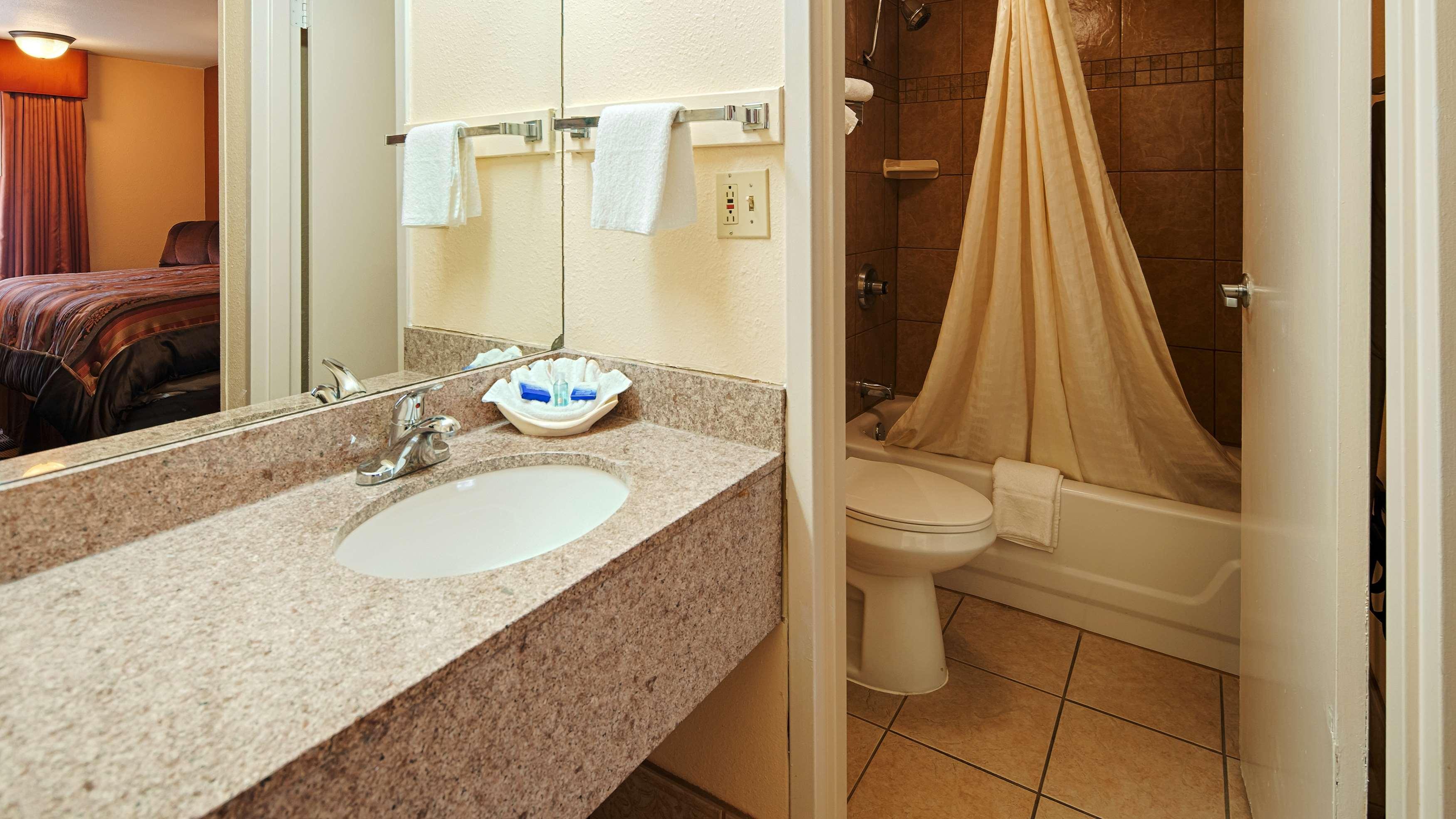 Best Western Tulsa Airport Eksteriør bilde